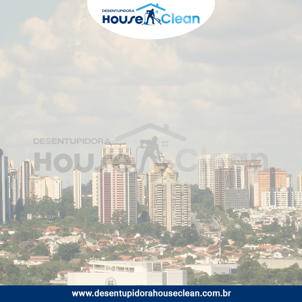 Desentupidora na Vila Pindorama, Barueri