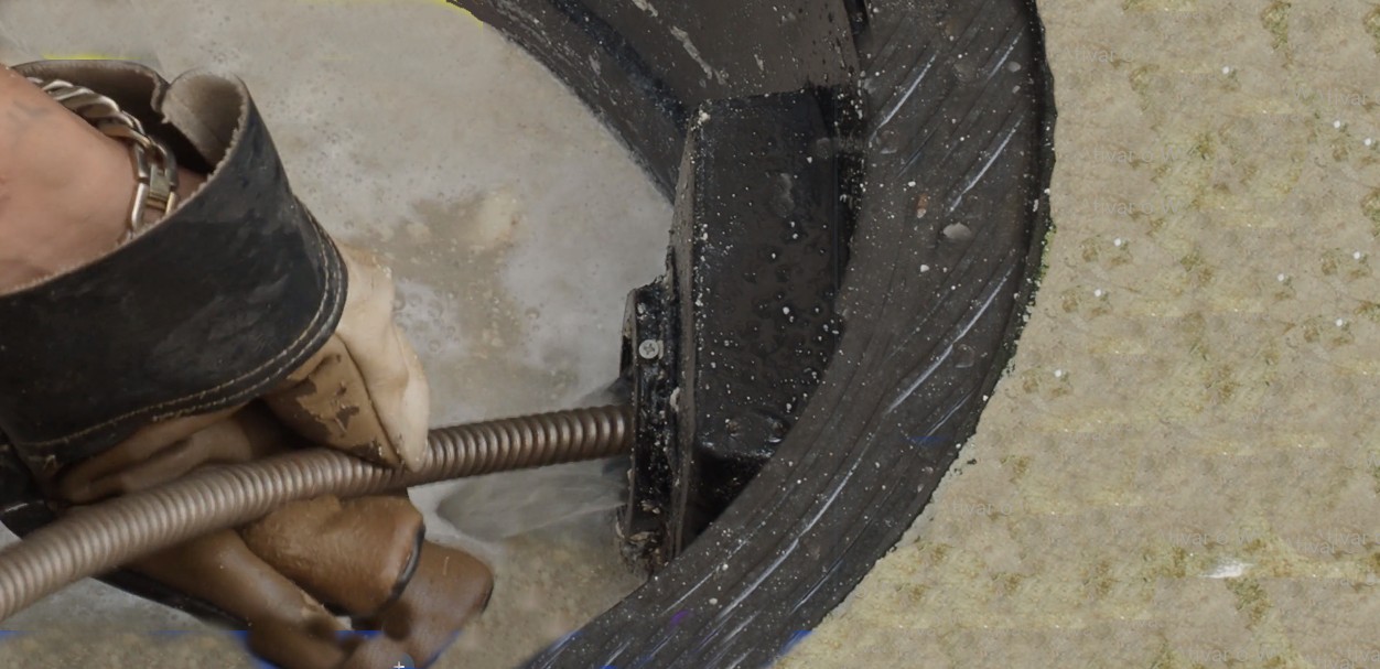 Como desentupir cano de esgoto?