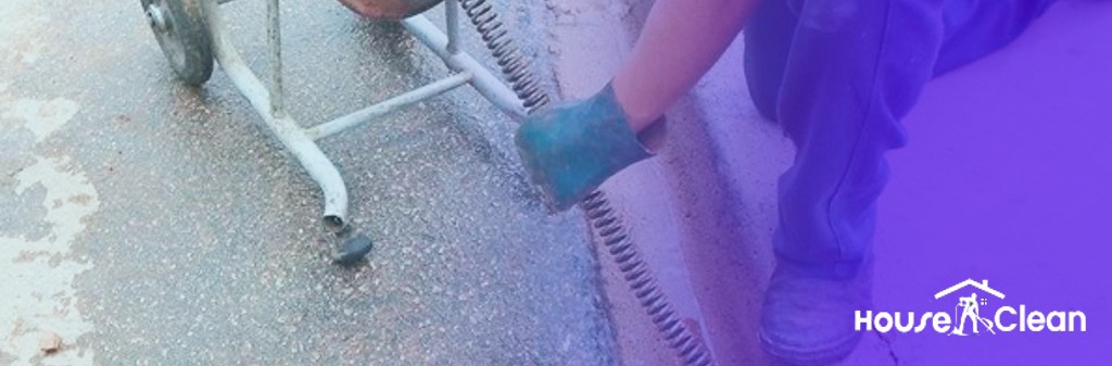 Como desentupir cano de esgoto?